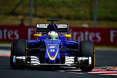 Ecclestone "feliz" por la salvación de Sauber