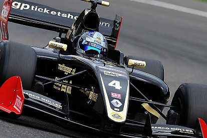 Nissany faz dobradinha em Silverstone; Vitor Baptista é 8°
