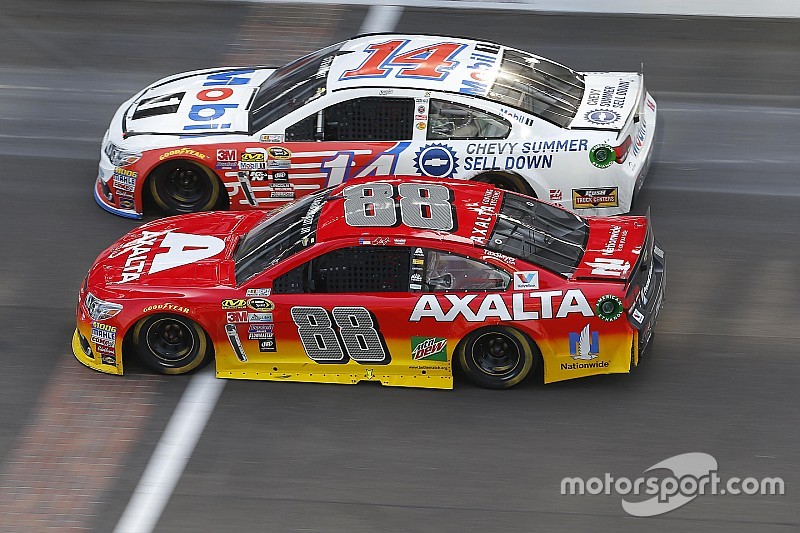 La última vuelta de Tony Stewart y Jeff Gordon en Indianápolis