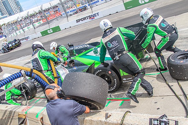 Immersion - Effectuer des vrais pit stops en IndyCar !