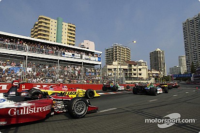 IndyCar quiere carrera en Surfers Paradise, pero en febrero