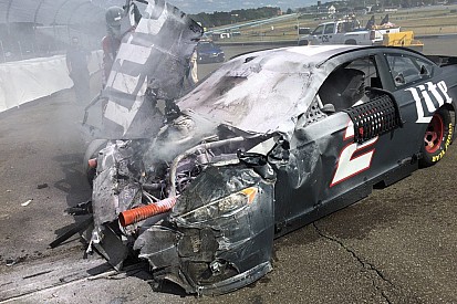 Keselowski illeso in un brutto incidente nei test a Watkins Glen