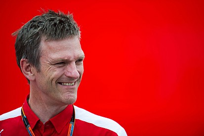 Após problemas fora da pista, Ferrari perde diretor-técnico
