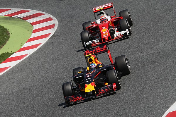 Sainz: FIA artık frenaj esnasındaki savunmalara dikkat edecek