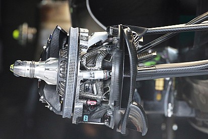 Teknik analiz: Mercedes, 'deniztarağı' fren diskiyle sınırları zorluyor