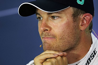 Rosberg: "duro é perder a corrida do jeito que perdi"