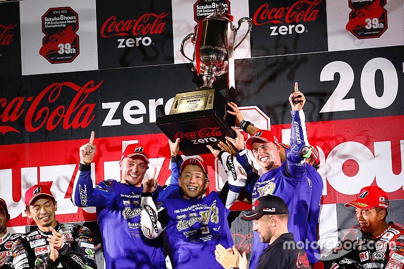 Podium : les vainqueurs Team: Katsuyuki Nakasuga, Pol Espargaro, Alex Lowes (#21 Yamaha Factory Racing)