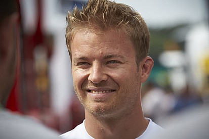 Rosberg: "sempre fico mais forte nos momentos difíceis"