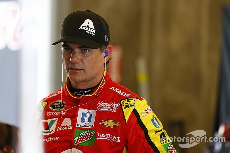 Jeff Gordon fährt auch in Watkins Glen und Bristol für Dale Earnhardt Jr.