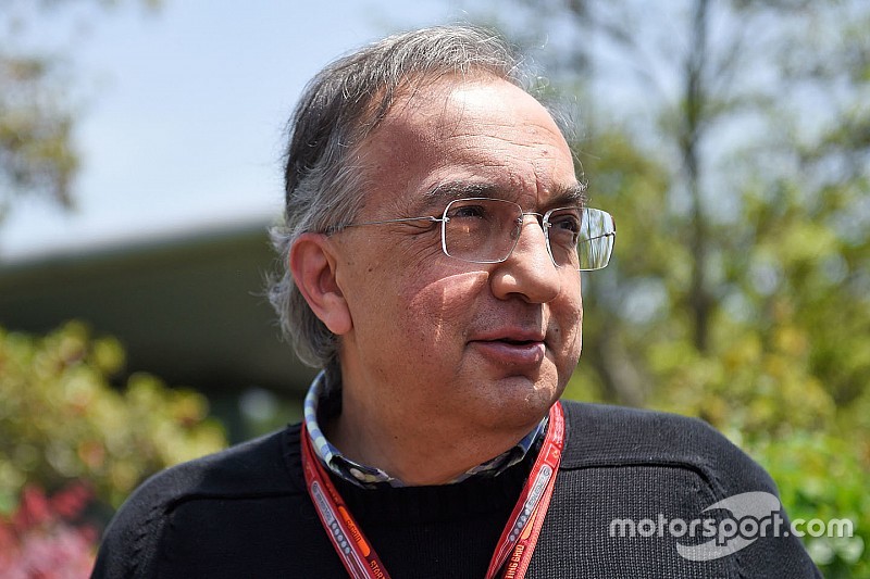 Mesmo insatisfeito, presidente da Ferrari mantém fé em time