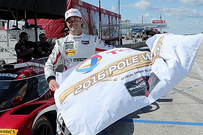 Bomarito alcanza la pole para Mazda