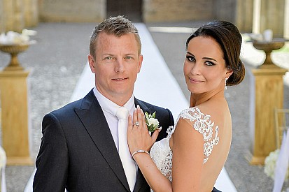 Kimi Raikkonen se casa em Abadia na Toscana