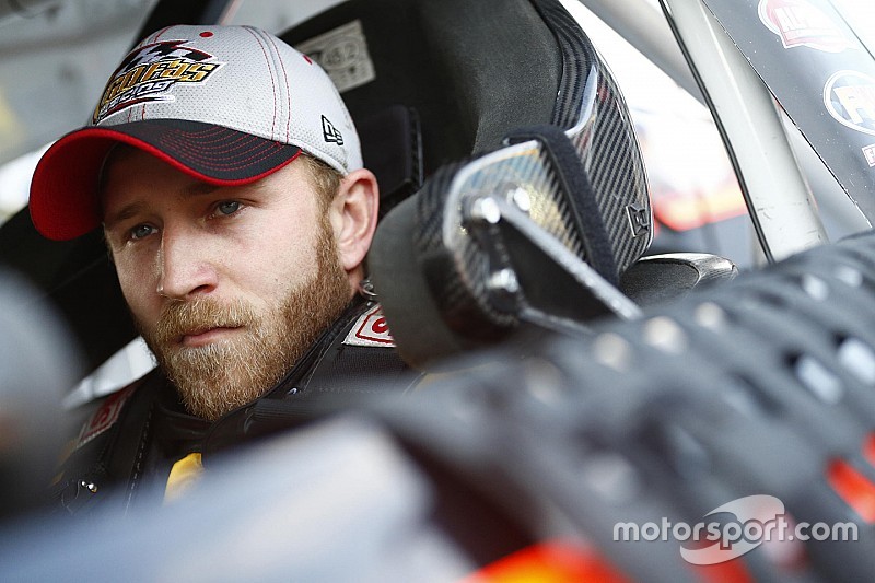 Jeffrey Earnhardt debutará en la NASCAR canadiense este fin de semana