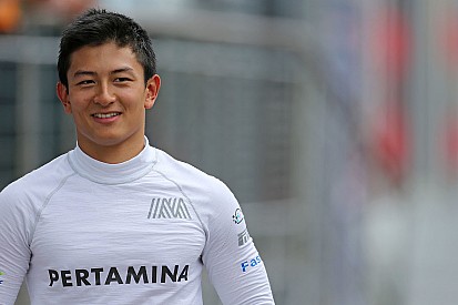 Após troca, Manor oferece a Haryanto ser piloto de testes