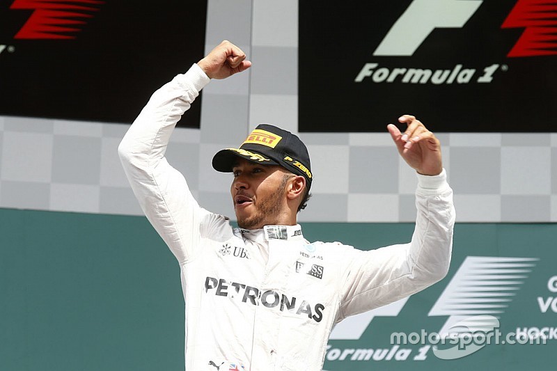 Podium: winner Lewis Hamilton, Mercedes AMG F1