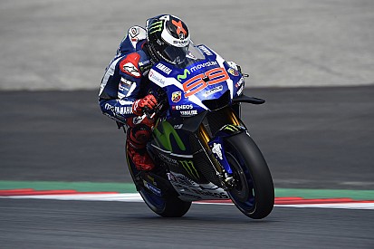 Lorenzo: "Contento del successo Ducati. Nel 2017 saremo protagonisti"