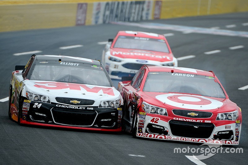 Kyle Larson, Chip Ganassi Racing Chevrolet, Chase Elliott, Hendrick Motorsports Chevrolet