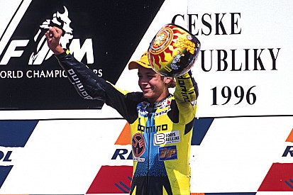Topshots: 20 jaar geleden: de eerste zege van Valentino Rossi