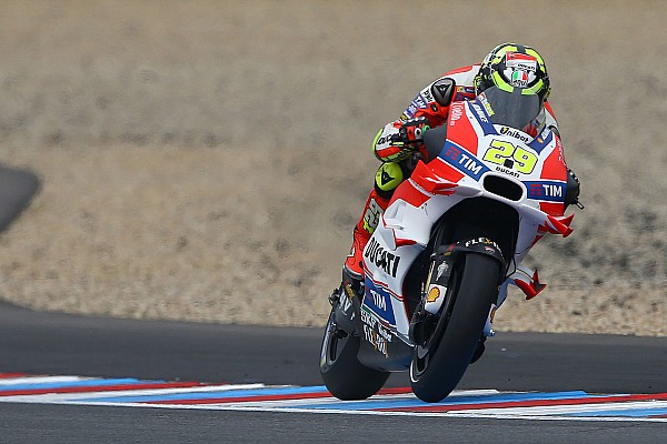 Iannone satisfait malgré une alarme et la douleur