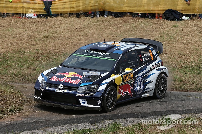 Germania, PS5: Mikkelsen in vetta, Ogier passa Neuville ed è terzo