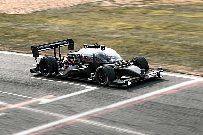 Roborace - La voiture de test sans pilote prête pour ses premiers tests publics