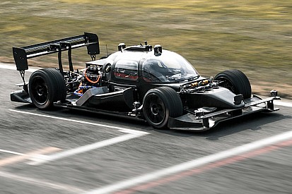 La DevBot, vettura senza pilota, debutterà domani a Donington!