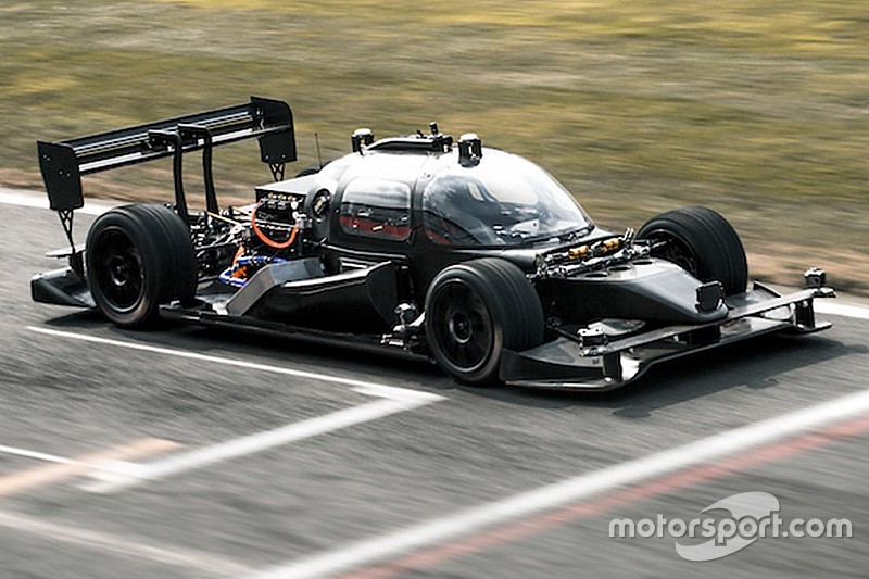 La DevBot, vettura senza pilota, debutterà domani a Donington!