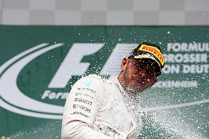 Hamilton quiere usar la victoria de Crutchlow como inspiración