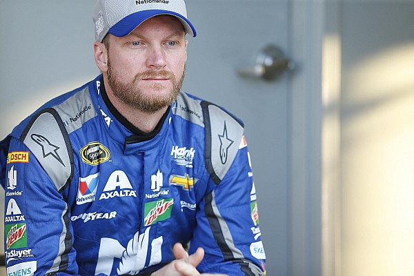 Dale Earnhardt Jr toujours indisponible