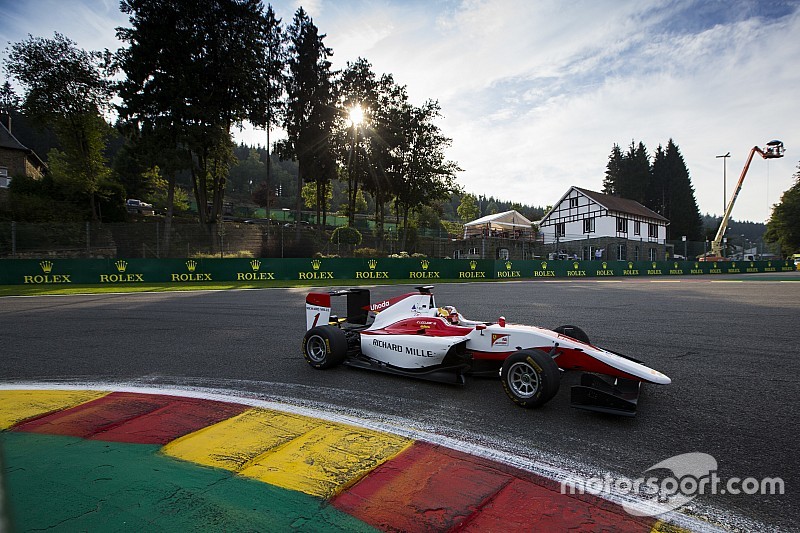 Leclerc fulmine a Spa, conquista la pole per Gara 1