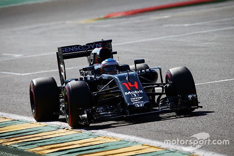 Alonso n'a fait "que 500 mètres" en qualifications