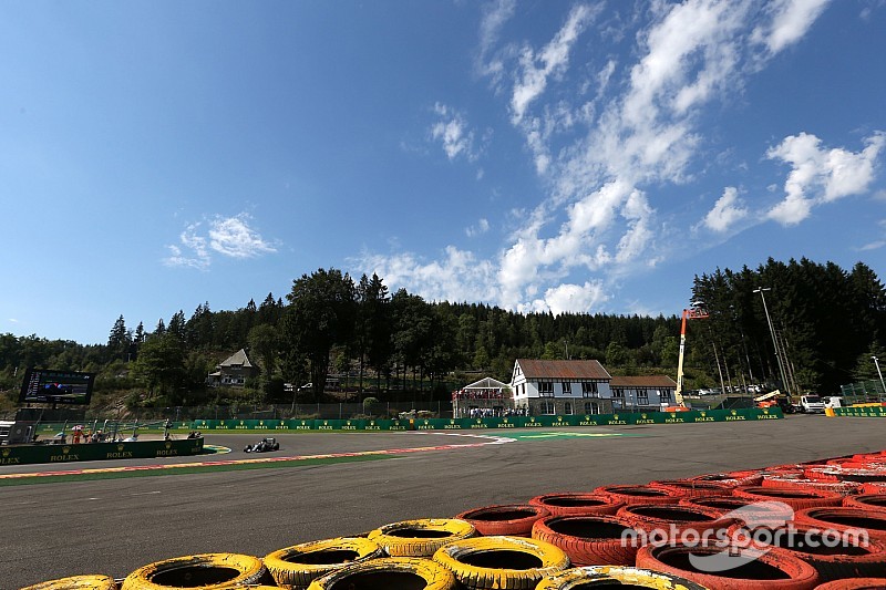 Hamilton y Button: "No hemos visto esto en la vida"