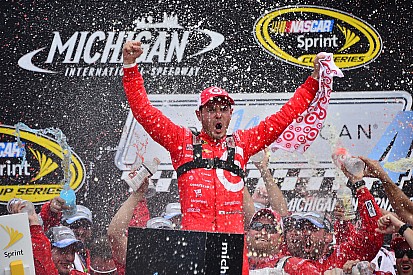 Kyle Larson remporte sa première victoire en Sprint Cup