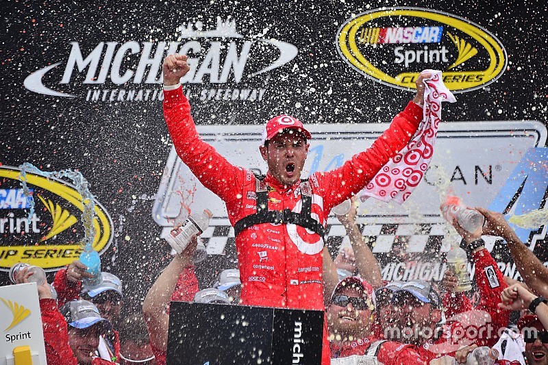 Le vainqueur, Kyle Larson, Chip Ganassi Racing Chevrolet