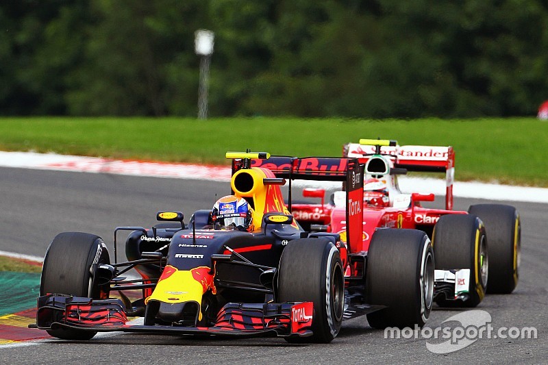 Verstappen: Vettel e Kimi deveriam ter "vergonha"