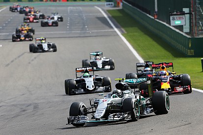 Mercedes defiende que no fue una victoria fácil para Rosberg