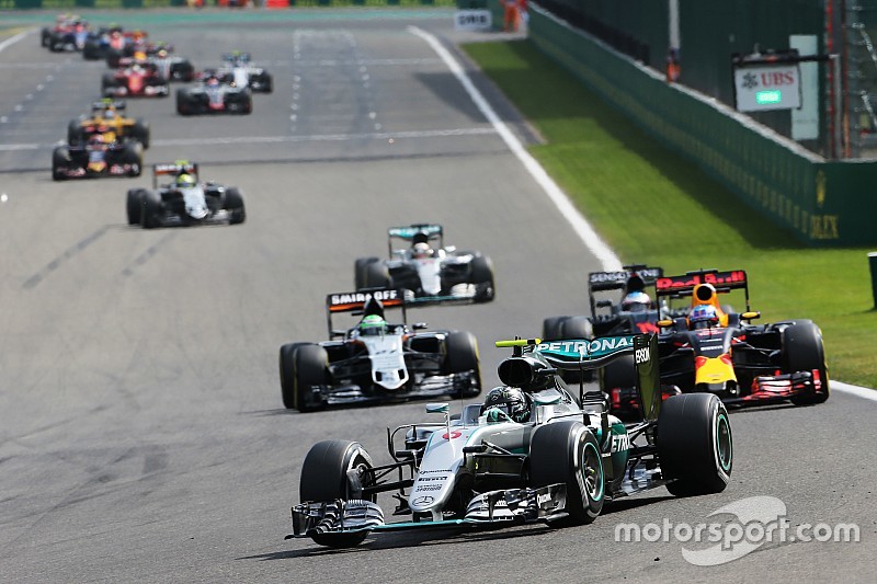 Mercedes defiende que no fue una victoria fácil para Rosberg