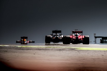 Mindjárt előz a Red Bull, de a Ferrari továbbra is hisz a bajnoki címben: no komment