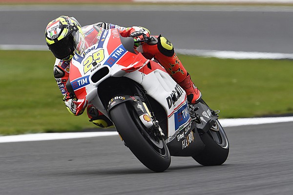 Iannone fue el m&aacute;s r&aacute;pido en Silverstone