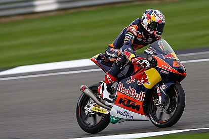 Bendsneyder tankt vertrouwen op eerste dag in Silverstone