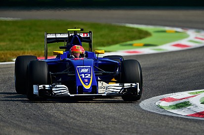 Fora do Q2, Nasr se chateia com falha no motor