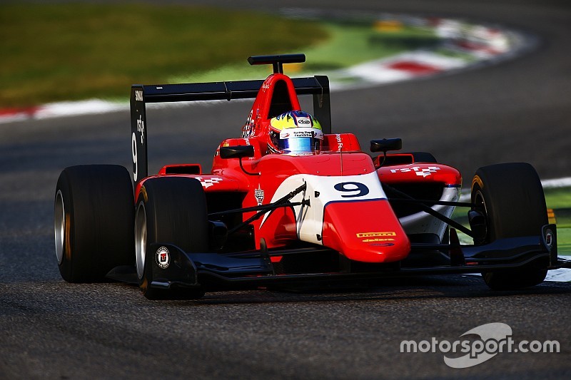 GP3 Monza: Eerste winst voor Dennis, De Vries zevende