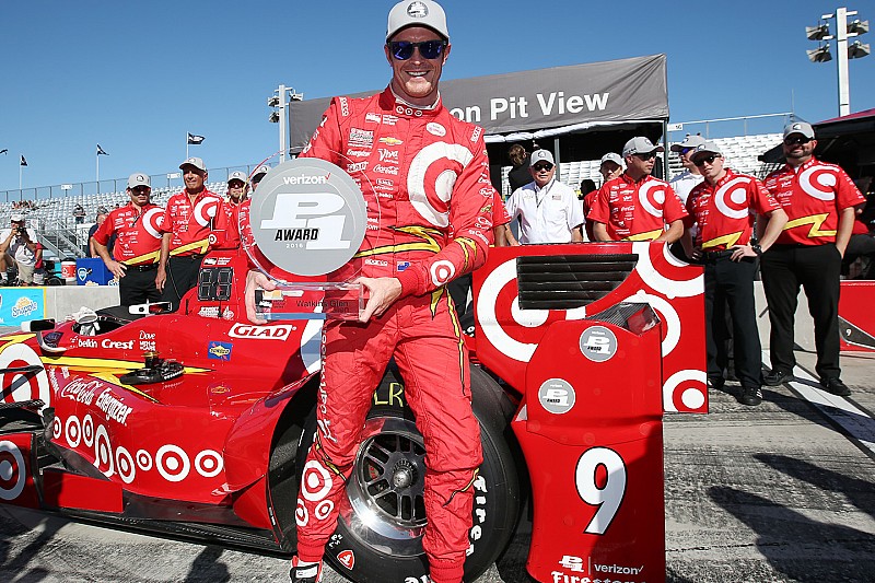 Polesitter Scott Dixon, Chip Ganassi Racing Chevrolet