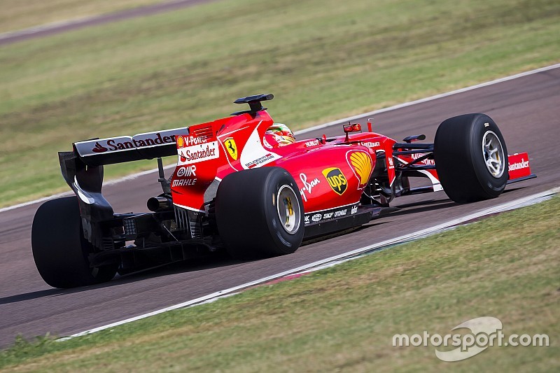 Esteban Gutierrez, Ferrari tests the 2017 spec Pirelli