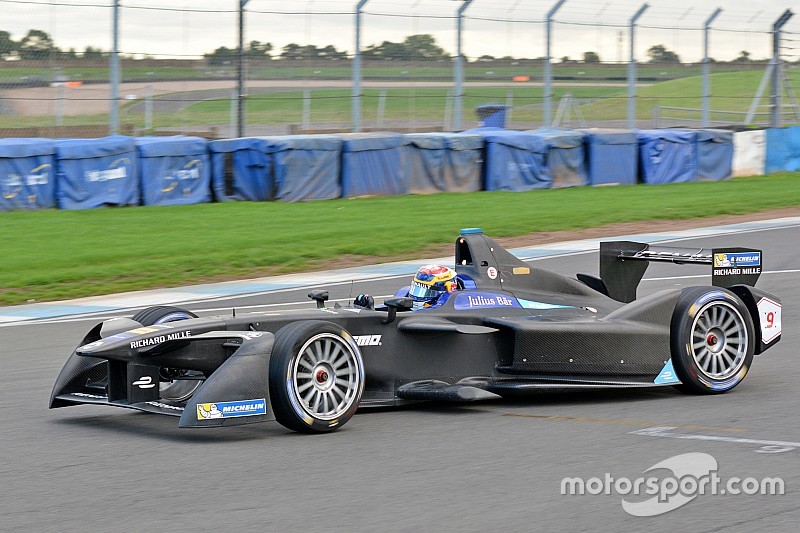 Buemi snelste tijdens laatste dag Formule E-test, Frijns veertiende