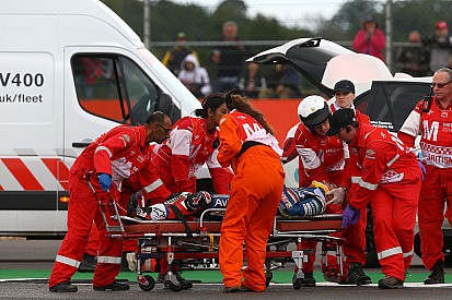 Alami cedera, Baz digantikan Fores di Misano