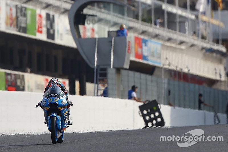 Moto3 Catalunya: Navarro kalahkan Binder