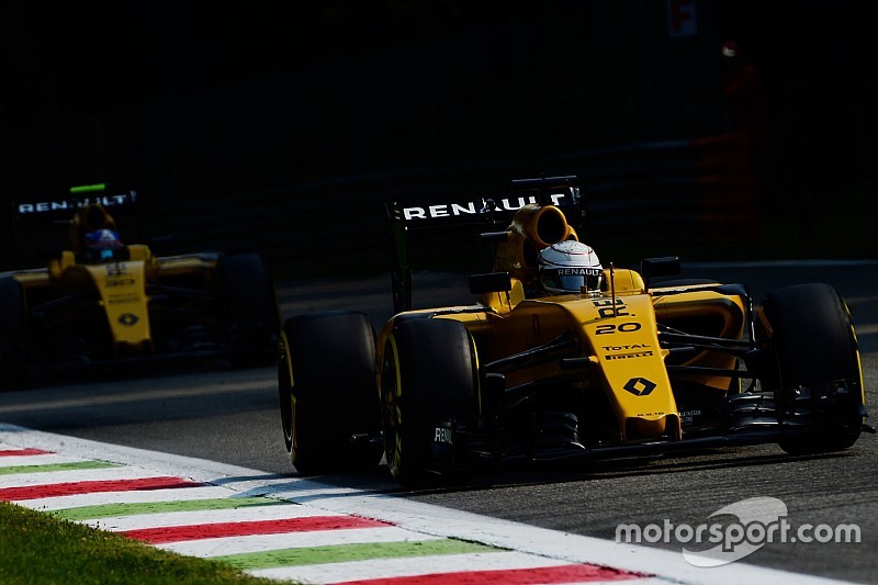 Kevin Magnussen, Renault Sport F1 Team RS16