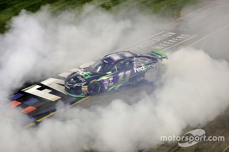 Denny Hamlin remporte une course mouvementée à Richmond