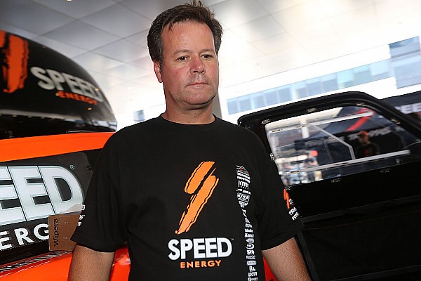 Encuentran muertos al padre y la madrastra del piloto Robby Gordon